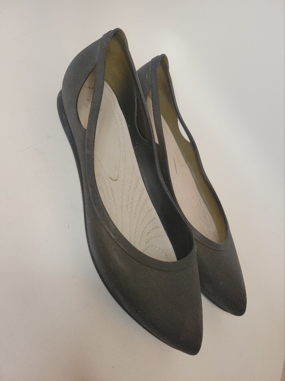 Crocs Rio Point Toe Flats - Picture 2 of 10